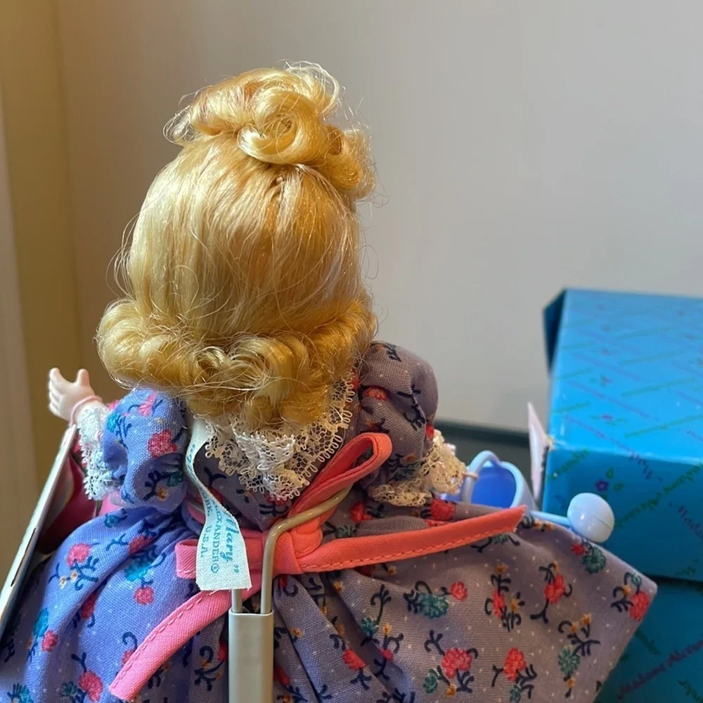 Madame Alexander doll - Mary Mary 8